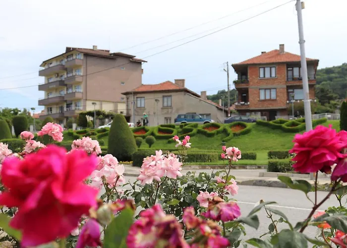 Complex Freya S Hotel